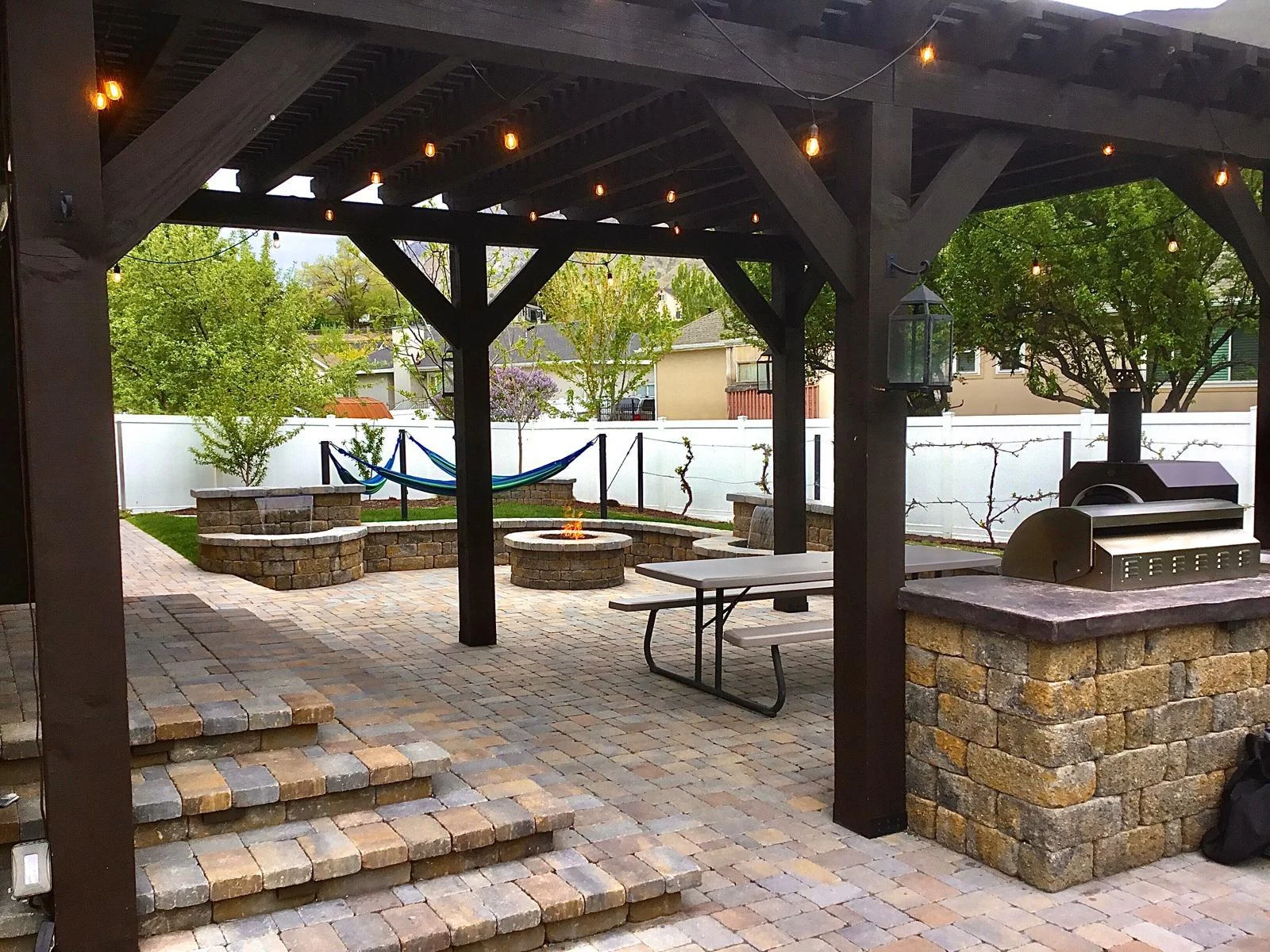 landscaping-utah-16 Bistro & Patio Lighting